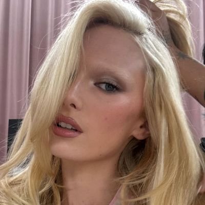 v e g a n's profile picture