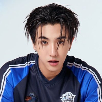 แป๋วแหว๋ว (แฟนเพิร์ธ ธนพนธ์)🖤's profile picture