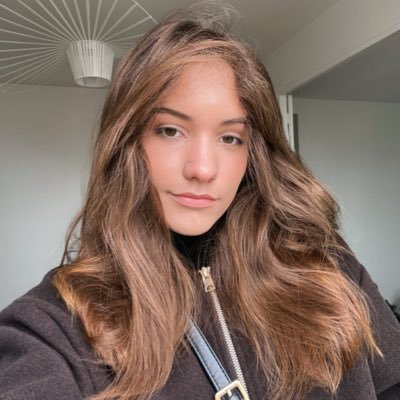 nikki's profile picture