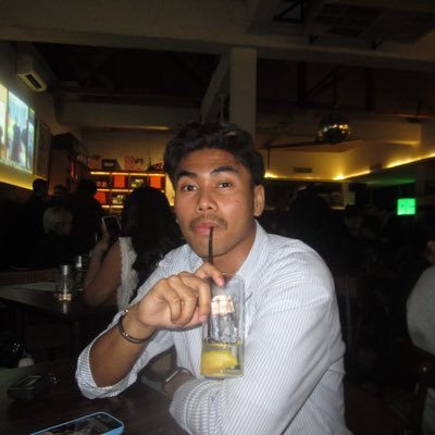 ú's profile picture