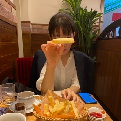 YLu2bzCuQ927825's profile picture