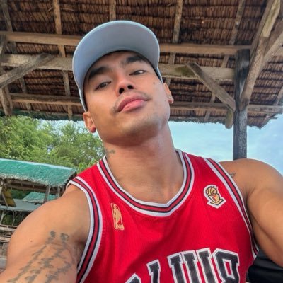 ig: benjparas_ ✿'s profile picture