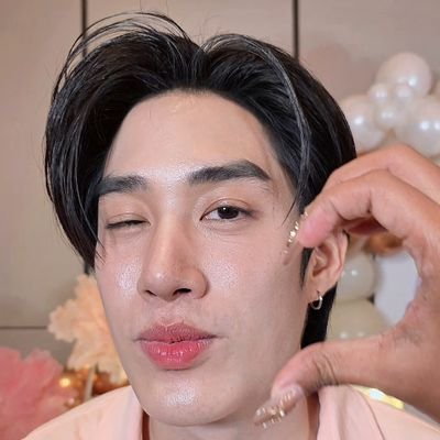ֹ₊neutron.ᯓᡣ𐭩's profile picture