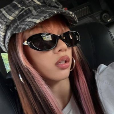 angie ୨୧'s profile picture