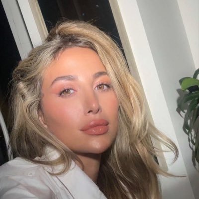 huda💕's profile picture