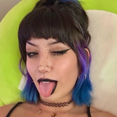 spookie | NSFW 🍒🦇💜's profile picture