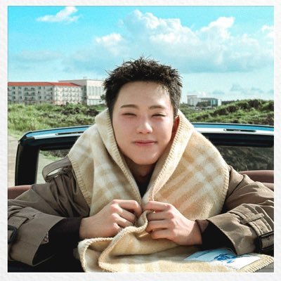 bi's profile picture