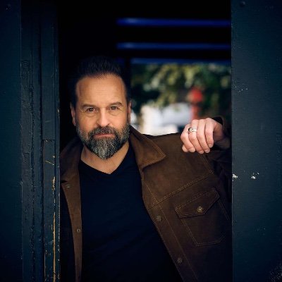 Alfie Boe OBE's profile picture
