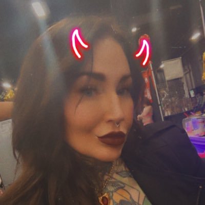 𝕷𝖚𝖈𝖎 𝕱𝖊𝖗𝖗𝖊𝖎𝖗𝖆's profile picture