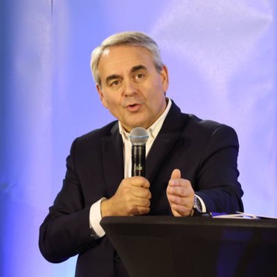 Xavier Bertrand's profile picture