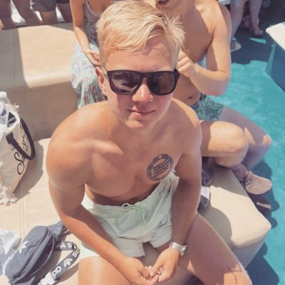 charlielarssoon's profile picture