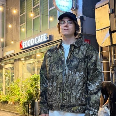 atozy's profile picture