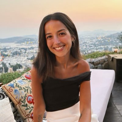 Nazli's profile picture