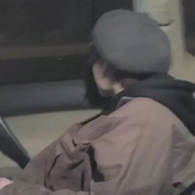 阴雨天's profile picture