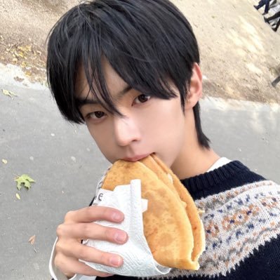 𝙍𝙐𝙉 𝙍𝙐𝙉's profile picture