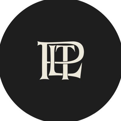 PrettyLittleThing's profile picture