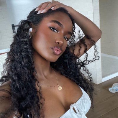 Bella's profile picture