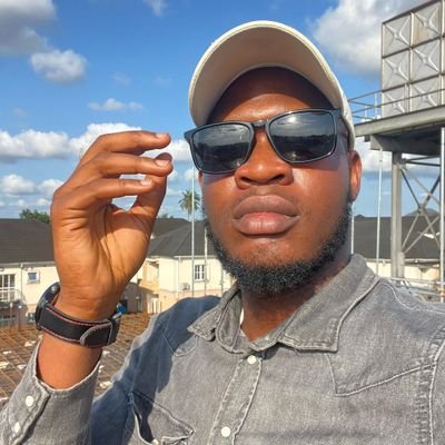 ARÁKÙNRIN ÌYÈLỌLÁ 👷🏡's profile picture
