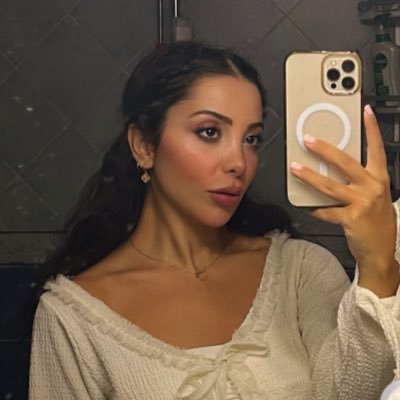 بهنوش's profile picture