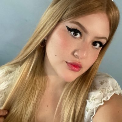 KazzandraSari's profile picture