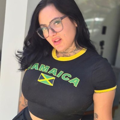 PahzinhaLatina's profile picture