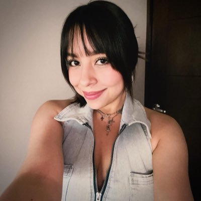 novia de aaron mercury's profile picture