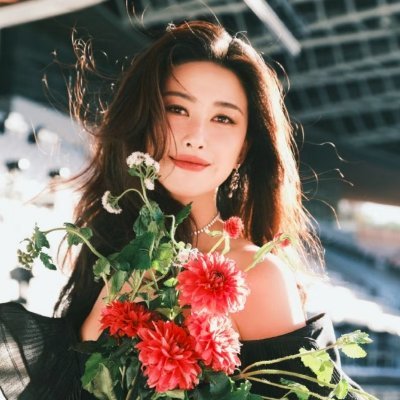 朱珠's profile picture