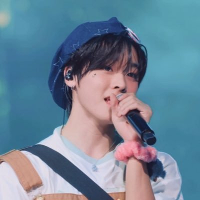 𝘳𝘪𝘬𝘶𝘭𝘰𝘷𝘦𝘳.'s profile picture