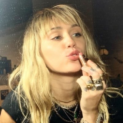 DaniZika's profile picture