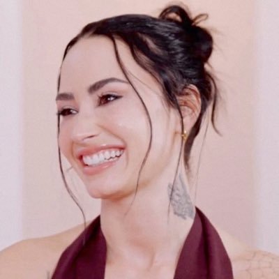 isparklelovato's profile picture
