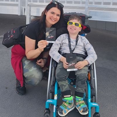 PetraTeslaLove's profile picture