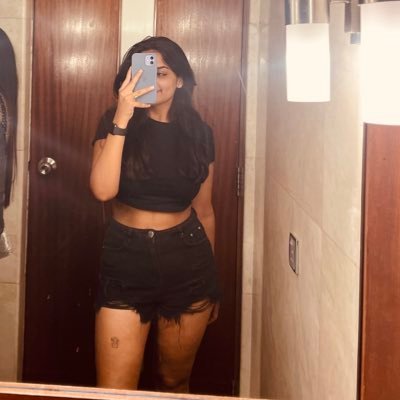 naina's profile picture
