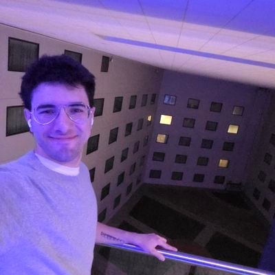 Valen 🍸's profile picture
