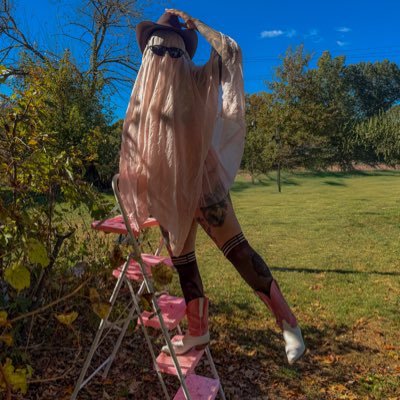 krispenny on main's profile picture