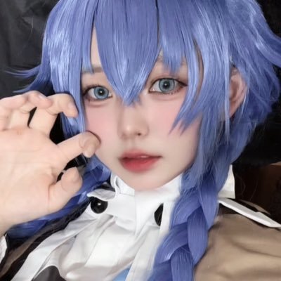 降f°.*'s profile picture
