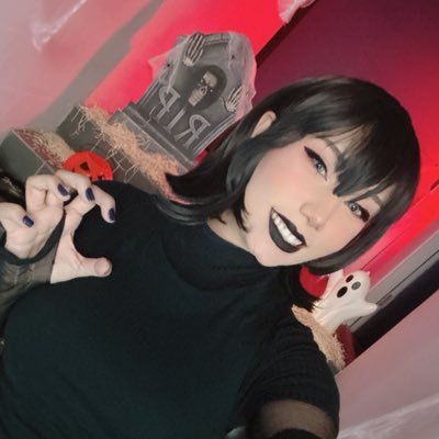 TheCherryNeedles's profile picture