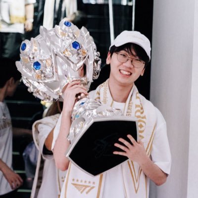 람쥥's profile picture