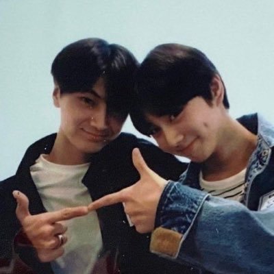 1002090420_'s profile picture