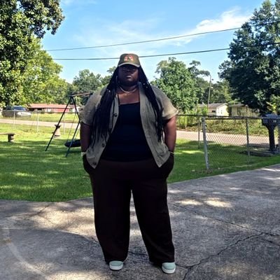 Dee🖤💛❤💚's profile picture