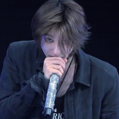 dee8 ☆ • 星渡夜 🌠's profile picture
