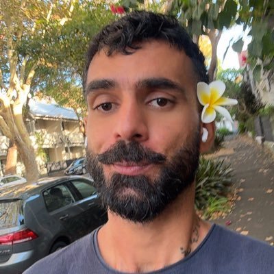 zeeee's profile picture