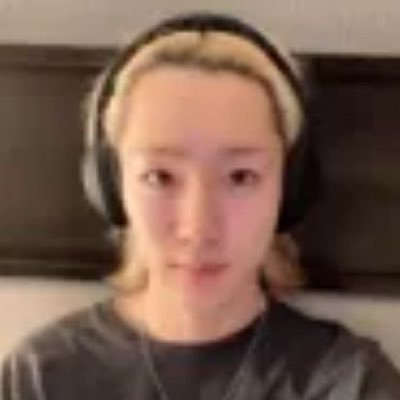 lili ; 28 VA A VER A PIWON's profile picture