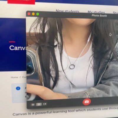 ri+'s profile picture
