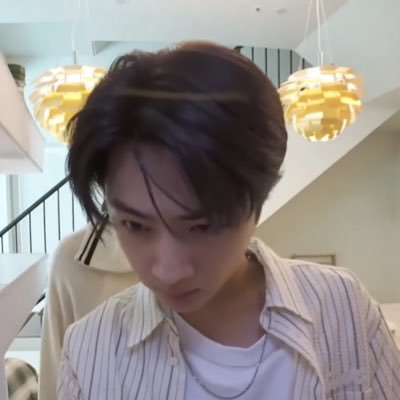 p's profile picture