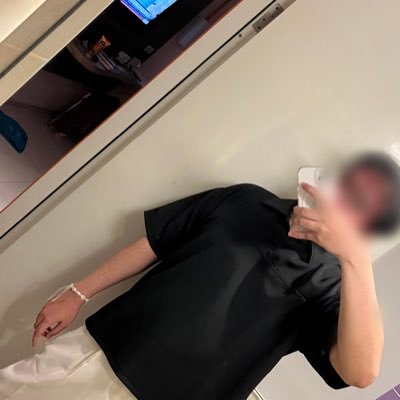 R's profile picture