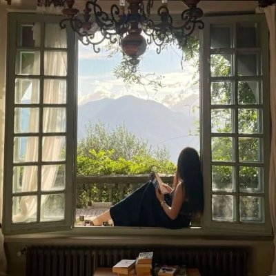 aestheticpost's profile picture