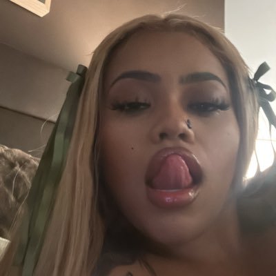 suzymariespam's profile picture