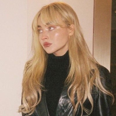 zee 𝜗ৎ's profile picture