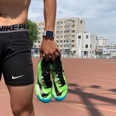 高弹体育生's profile picture