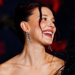 َros's profile picture